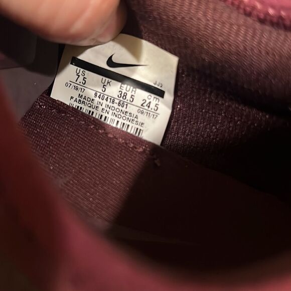 Nike Athletic Suede Shoes Size 7.5 - Picture 9 of 9